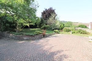 Photo 7- click for photo gallery